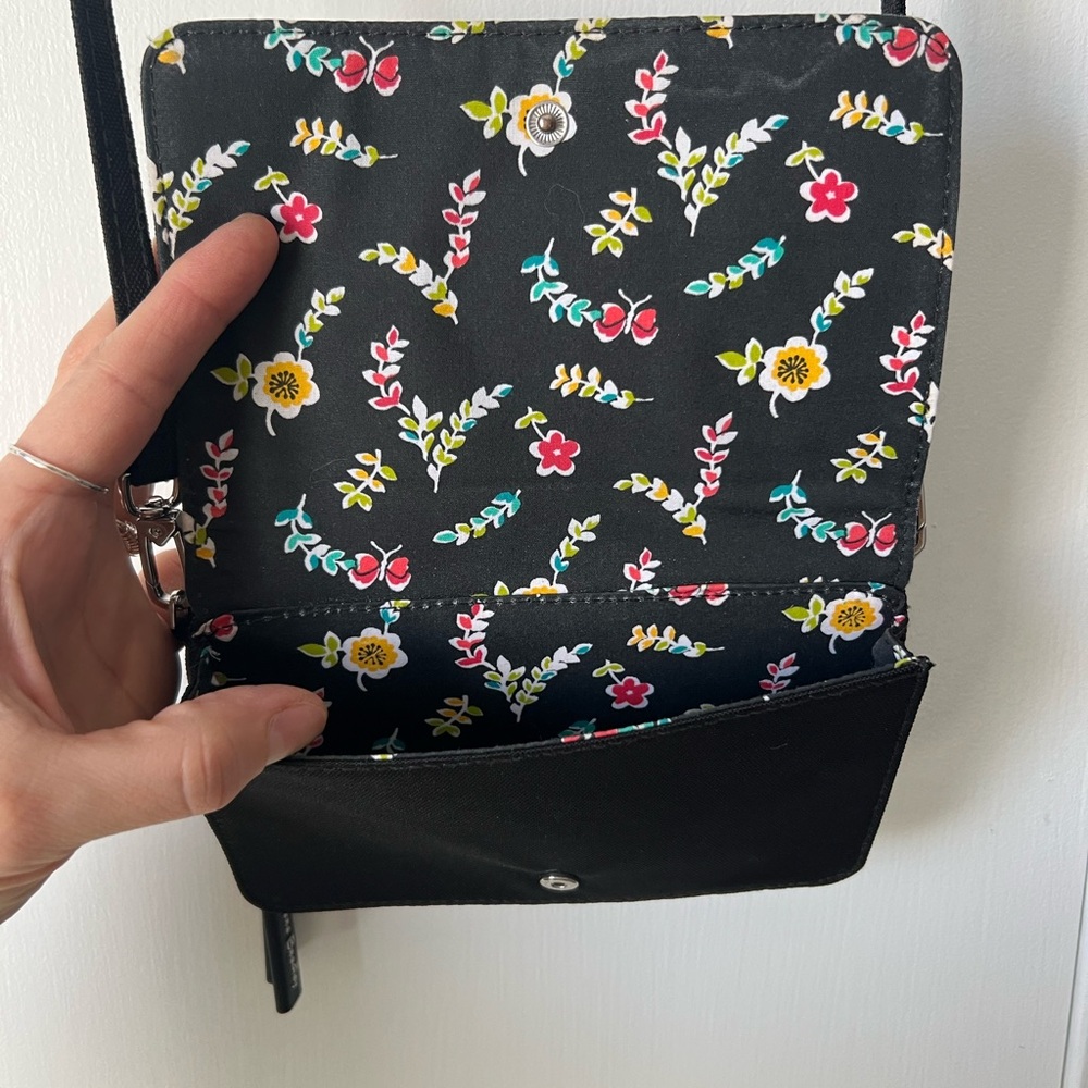 Vera Bradley Lighten Up RFID 3-in-1 Crossbody - Picture 5 of 7